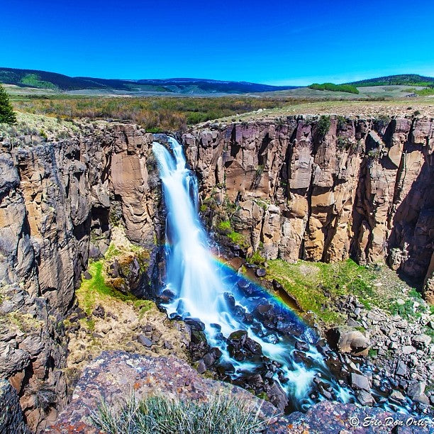 7 Colorado Waterfalls to Spot This Spring